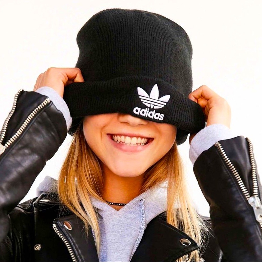 🖤WMNS LOGO BEANIE  BLACK adidas(last 1)
